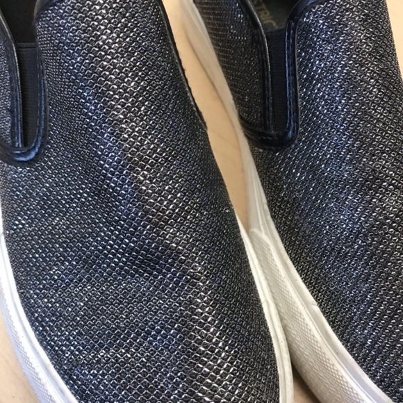 restricted flat shoes size 7 1/2 plat form - Picture 3 of 3